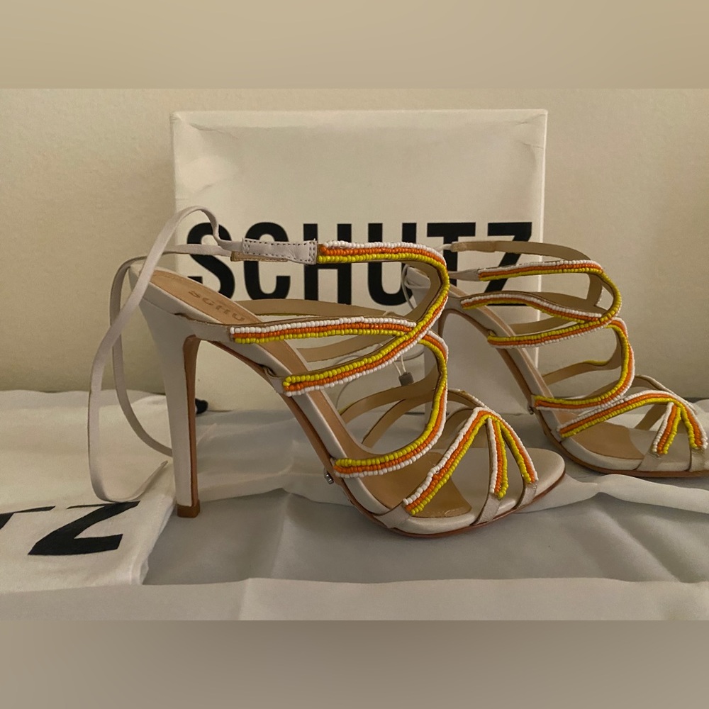 NIB Schutz Meera 9.5 leather beaded heels